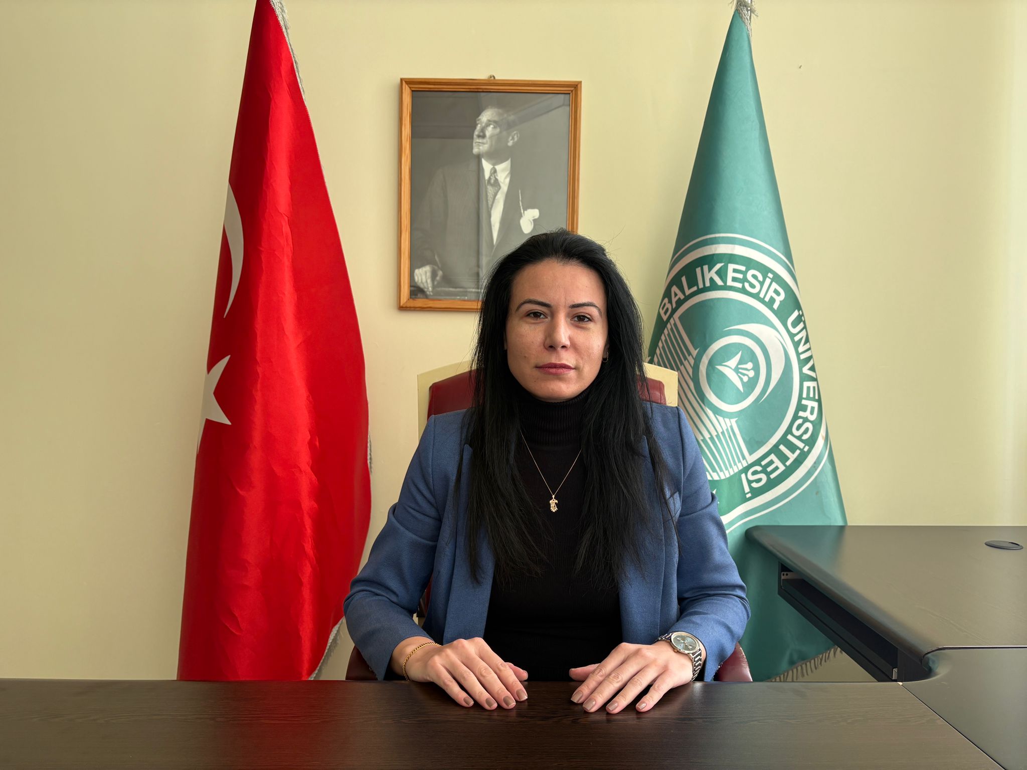 Dr. Öğr. Üyesi  ELİF ARANCI ÖZTÜRK