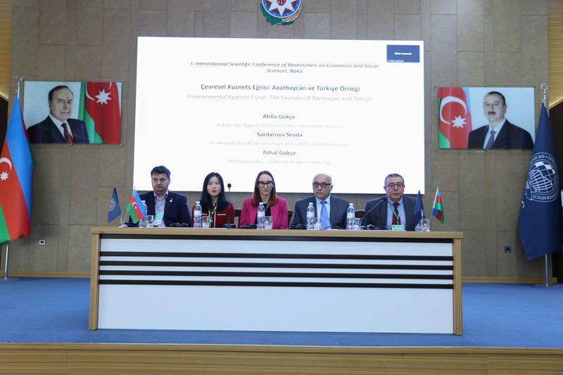  Dekan Vekili Prof. Dr. Mustafa Yasan Azerbaycan'da Bakü Devlet İktisat Üniversitesi'nde bildiri sundu 2