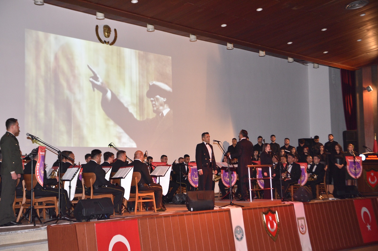 Anabilim Dalımız ile Bölge Bando Komutanlığı'ndan, 10 Kasım'da "Atatürk Oratoryosu" 3