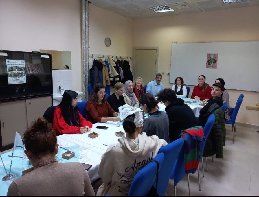 WORKSHOP KEÇE BROŞ YAPIMI 3