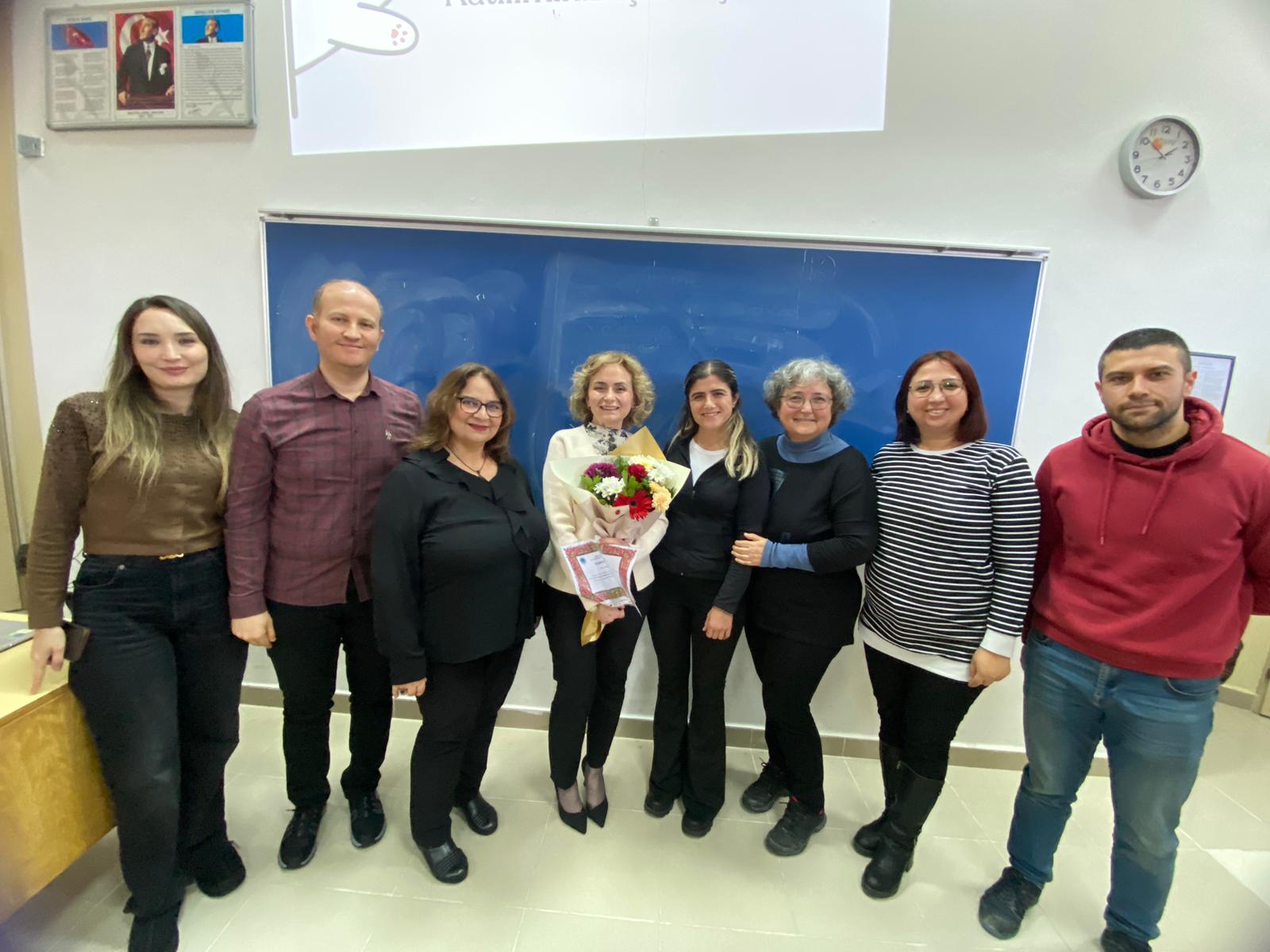 Balıkesir MYO Çocuk Gelişimi Programı tarafından Zihnilatif Derneği Yönetim Kurulu Başkanı Uzm. Psik.Danışman Zeliha KAHRAMAN’ın katılmış olduğu bir etkinlik gerçekleştirildi. 3