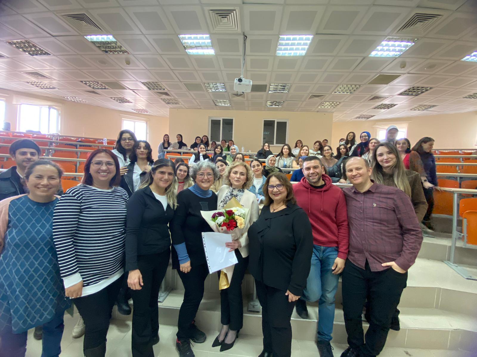 Balıkesir MYO Çocuk Gelişimi Programı tarafından Zihnilatif Derneği Yönetim Kurulu Başkanı Uzm. Psik.Danışman Zeliha KAHRAMAN’ın katılmış olduğu bir etkinlik gerçekleştirildi.