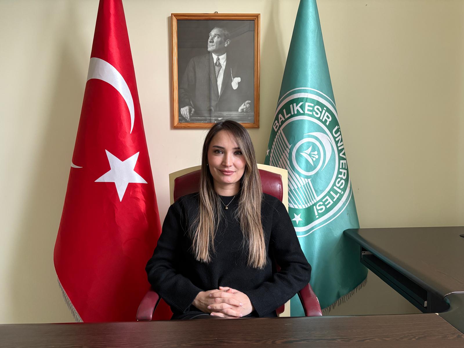 Öğr. Gör. ESRA BURSA KILIÇ
