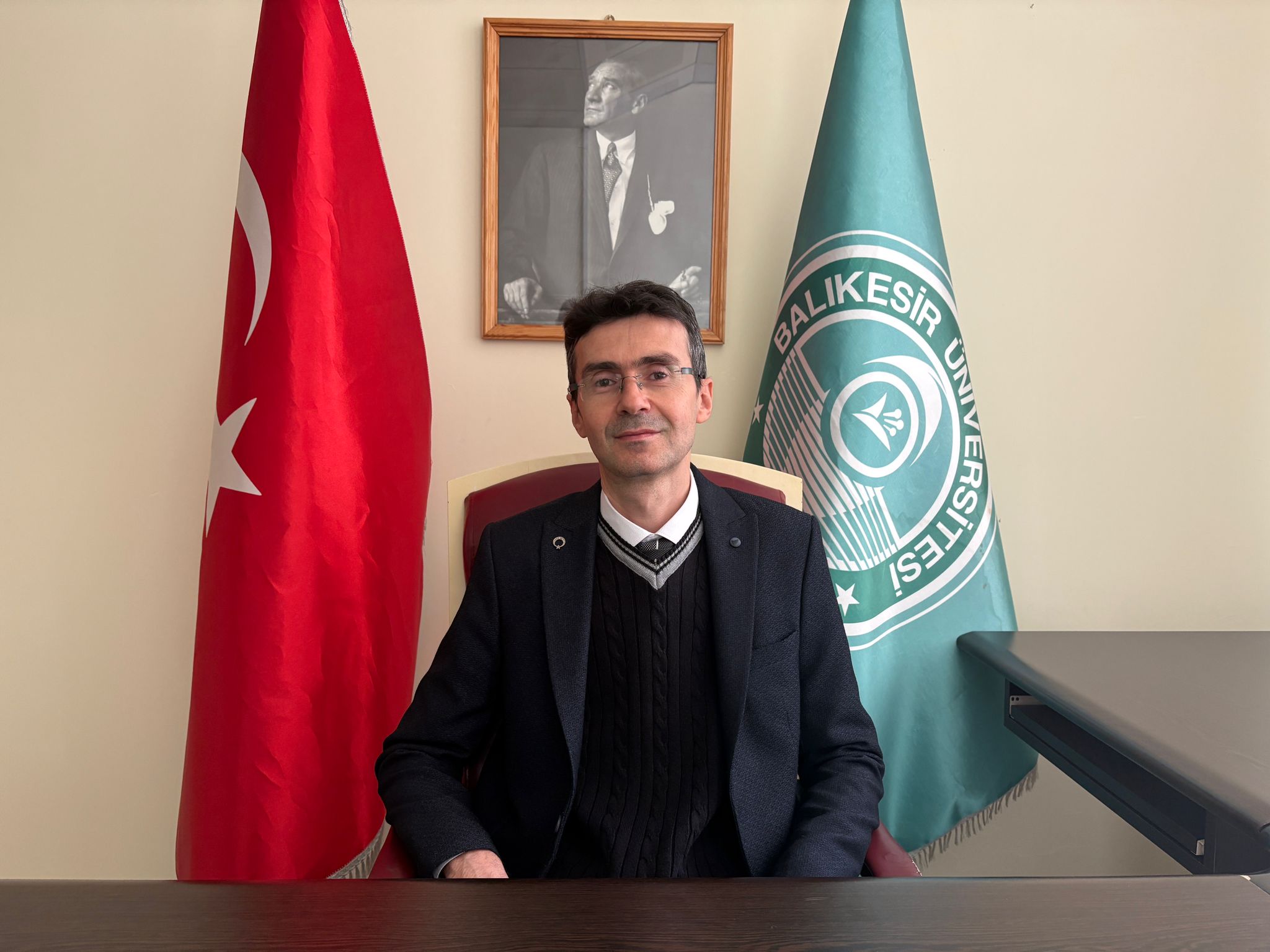 Dr. Öğr. Üyesi BAHRİ AKSU