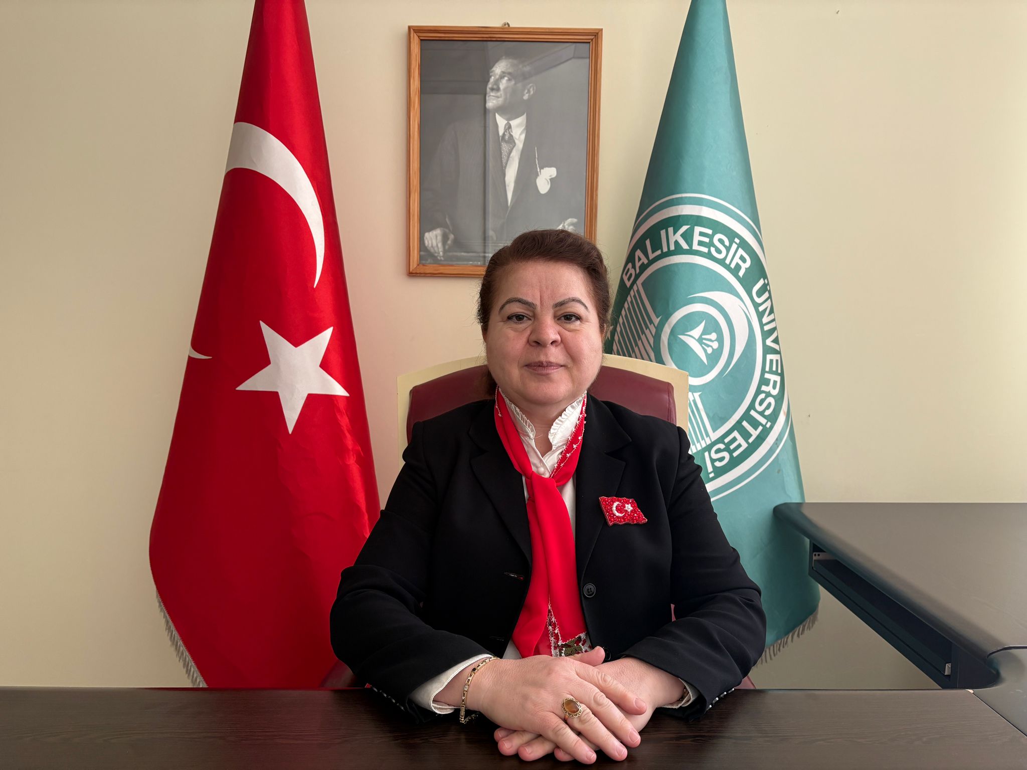Dr.Öğr.Üyesi Selda TÜREDİ