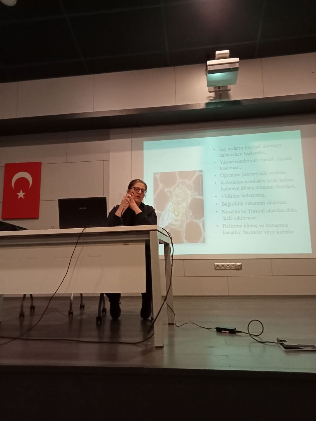 "Arı Sağlığı, Varroa ve Tropilaelaps" Semineri 1