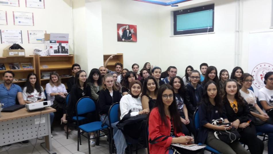 03.10.2019 1. Sınıf Öğrencilerine Yönelik Kütüphane Oryantasyon Eğitimi