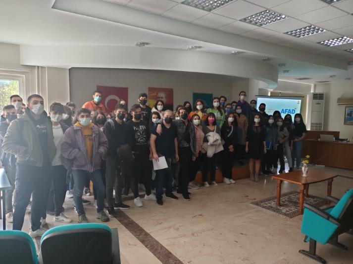 21.10.2021 22.10.2021 Arş. Gör. Hasret ULUSOY Tarafından Gerçekleştirilen AFAD Birey ve Aileler İçin Afet Bilinci Eğitimi 