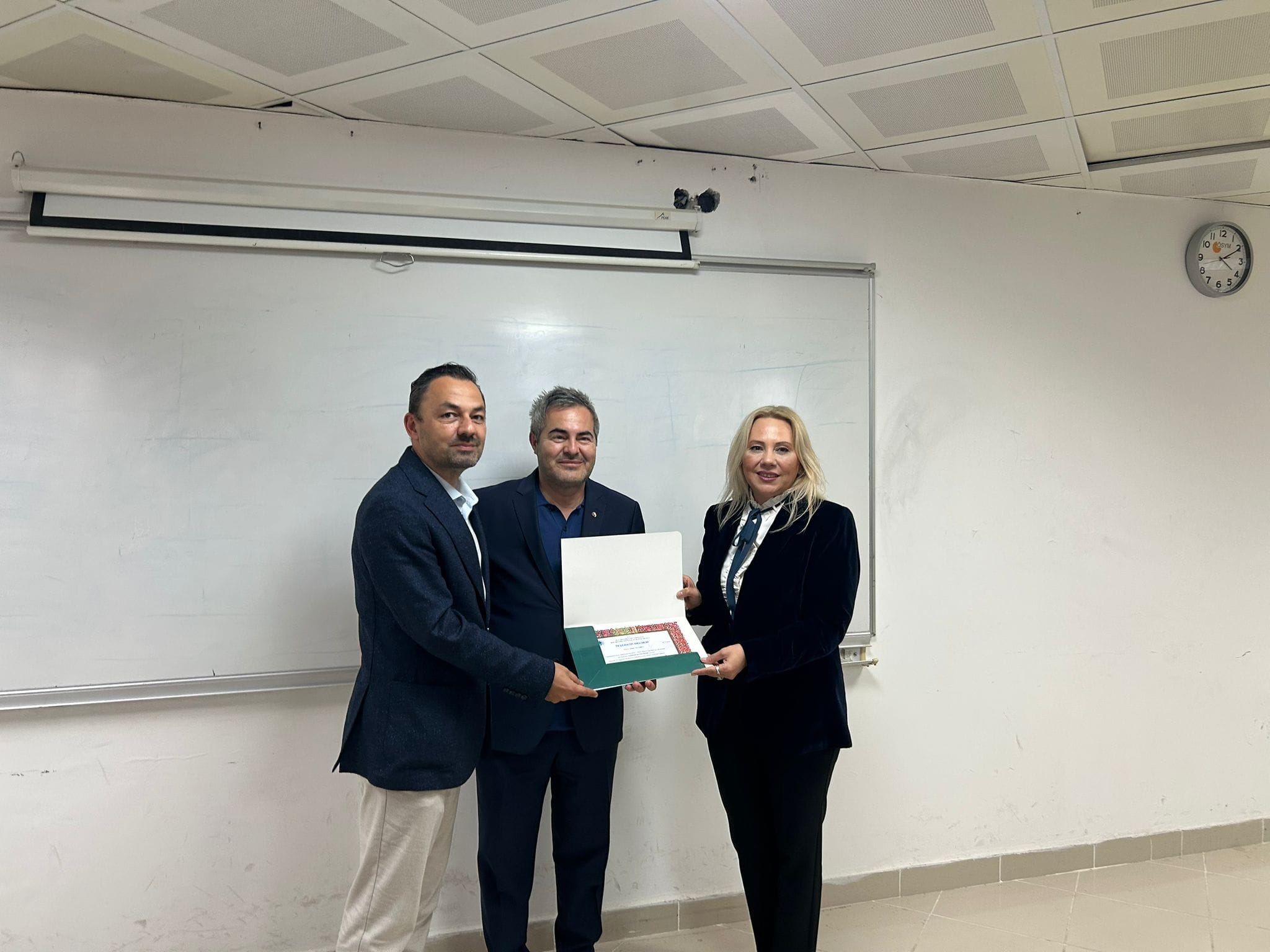 BÖLÜMÜMÜZ BALIKESİR TİCARET ODASI MECLİS BŞK. OKAN TELAŞELİ'Yİ KONUK ETTİ  2