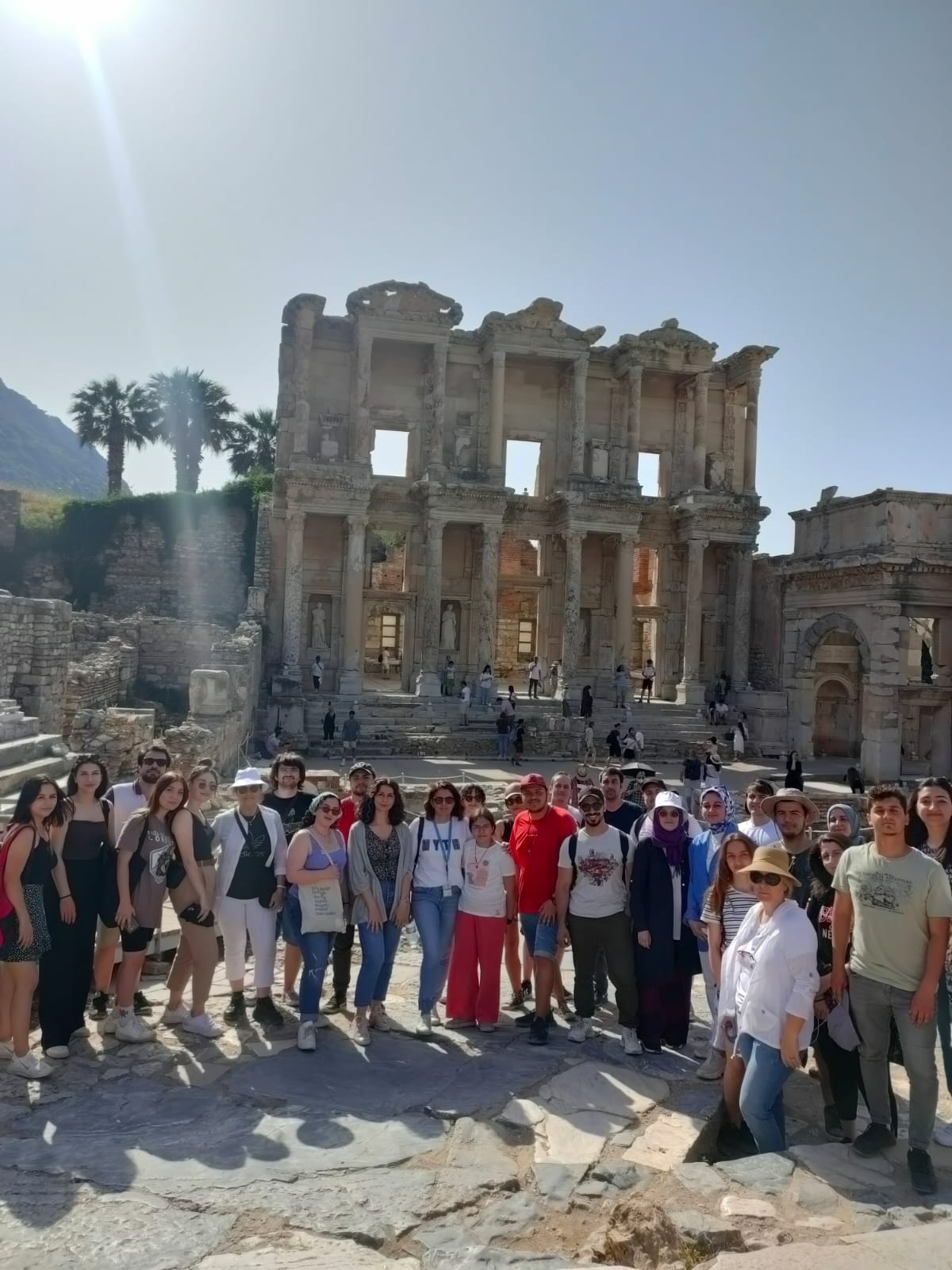 28.05.2022 Turizm Rehberliği Bölüm Başkanı Prof. Dr. Özlem KÖROĞLU Rehberliğinde Meryemana Evi-Efes Antik Kenti-Şirince-Kuşadası Uygulama & Eğitim Gezisi