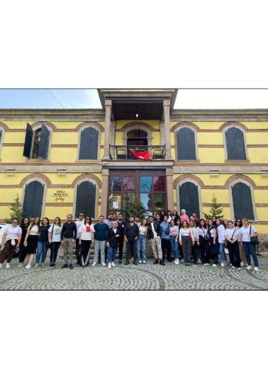 04.11.2023 Turizm Rehberliği Bölüm Başkanı Prof. Dr. Özlem KÖROĞLU Gözetiminde Fakülte Öğrencilerine Yönelik Gerçekleştirilen Sındırgı Gezisi 