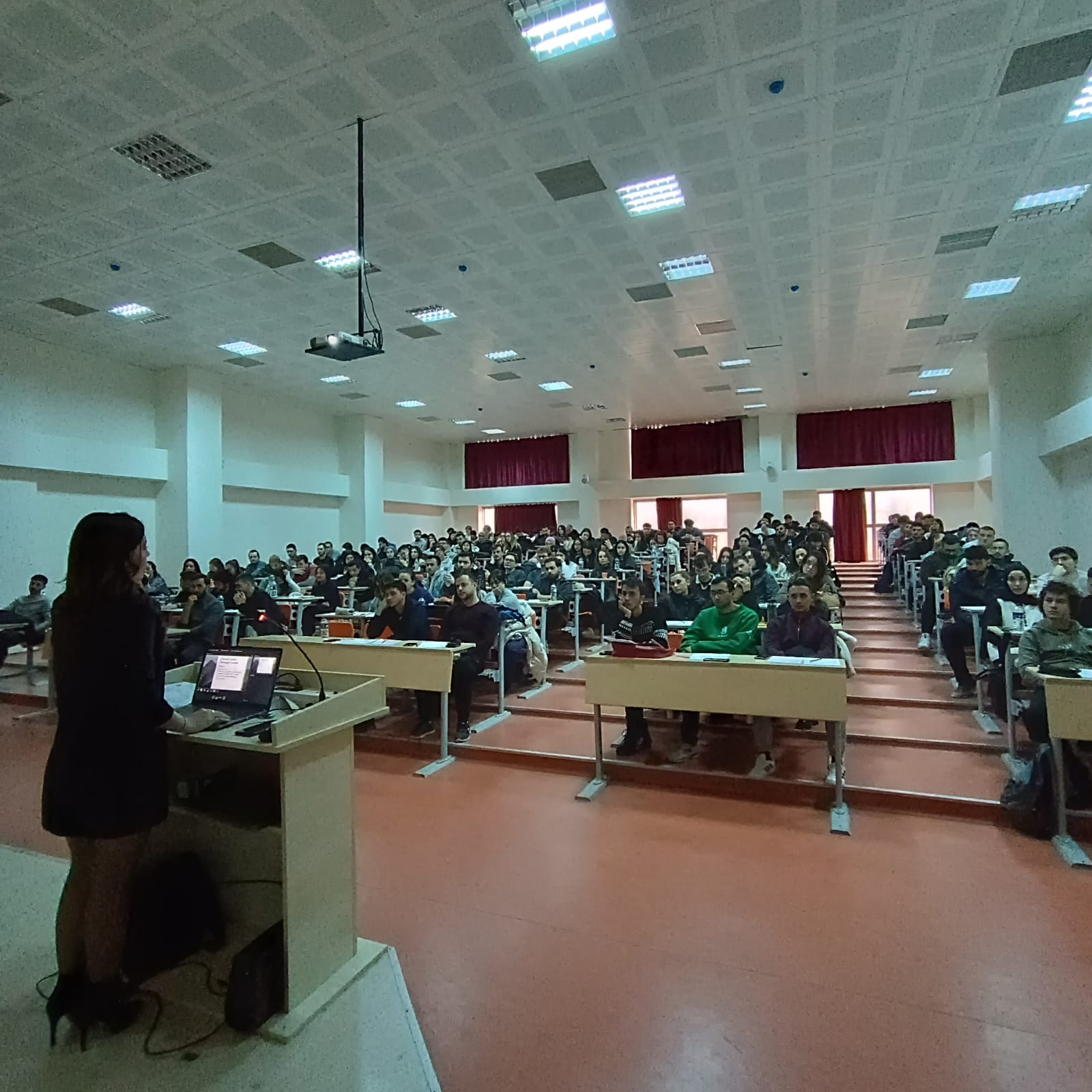 Veteriner Fakültesi Öğrencilerine Temel İSG Eğitimi