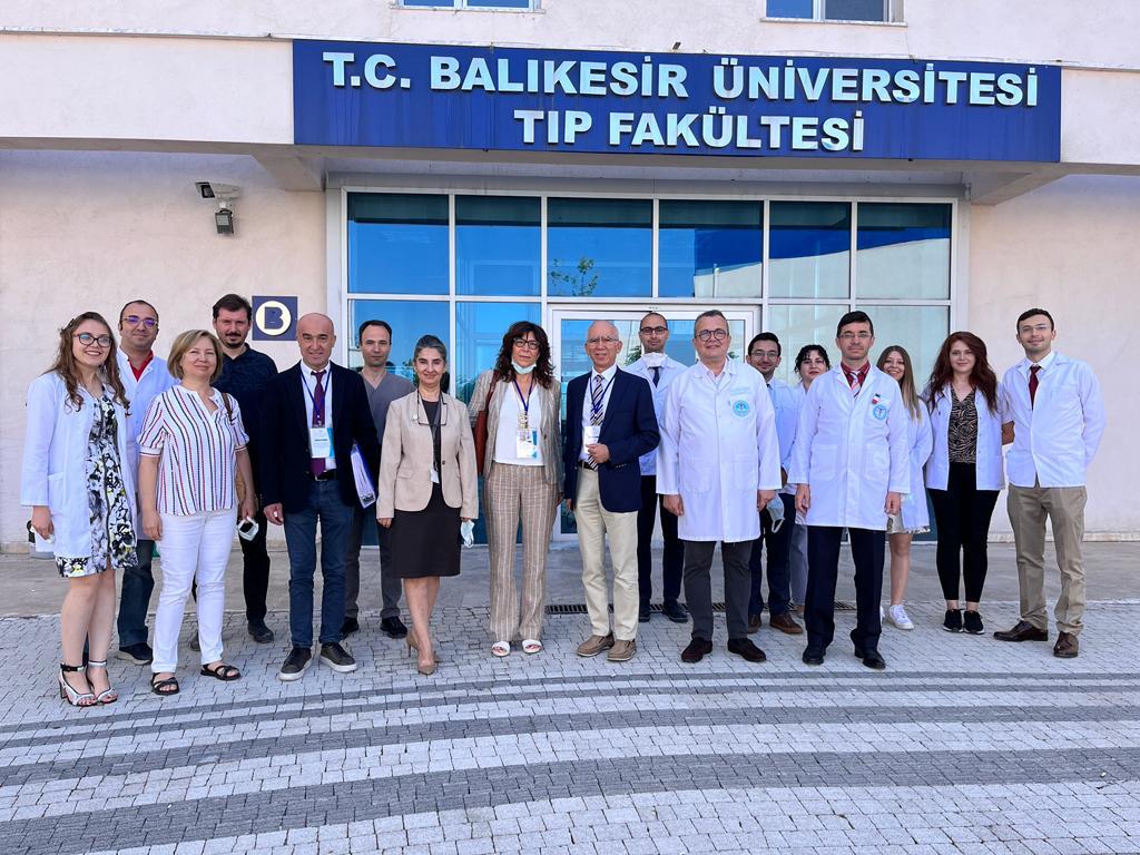 Radyoloji Anabilim Dalı Türk Radyoloji Yeterlilik Kurulu (TRYK) tarafından uzmanlık eğitimi alanında tekrar ulusal akreditasyona layık görüldü.