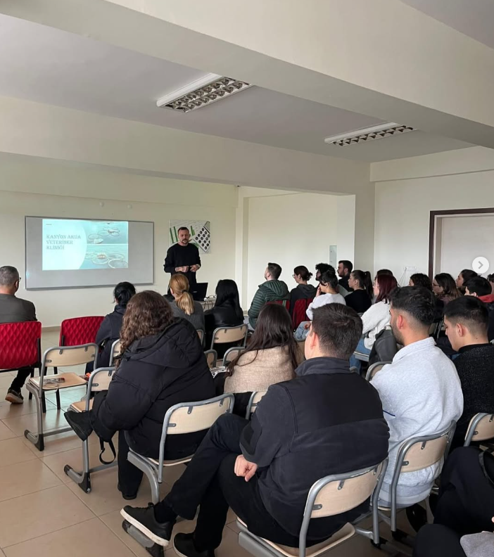Veterinerlik Bölümü öğrencilerinin “Su Ürünleri Sektöründe Aşılama ve Boylama” konusunda bilgilendirme semineri
