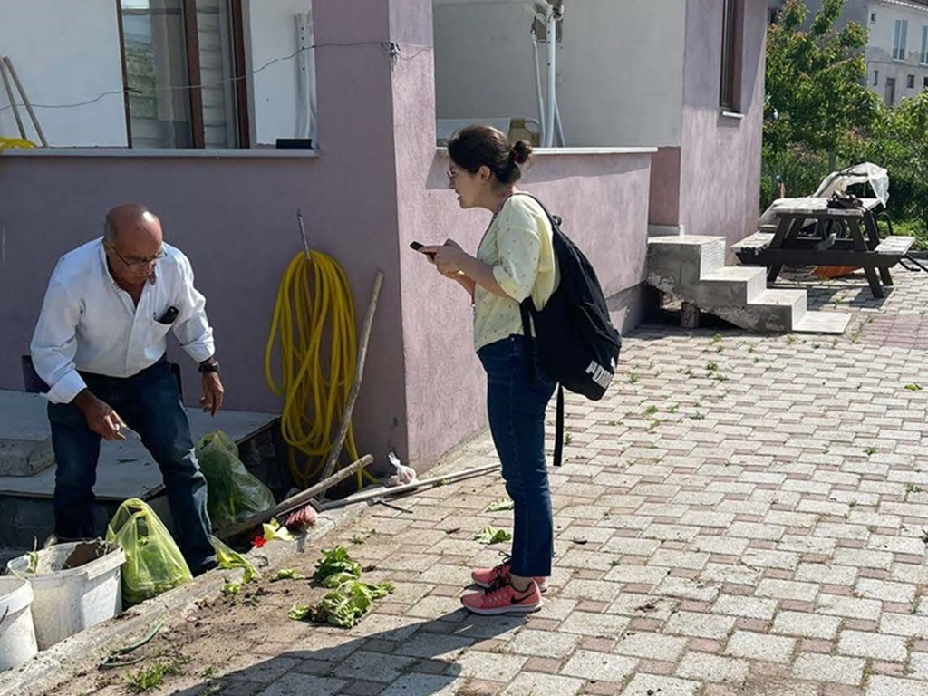Fakültemiz Halk Sağlığı ile Deri ve Zührevi Hastalıklar Anabilim Dalları tarafından koordineli biçimde uyuz hakkında bilgi, tutum, davranış araştırması ve uyuz taraması gerçekleştirdi. 2