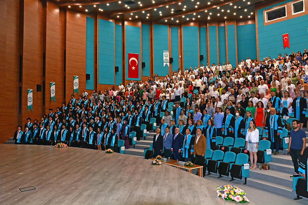 Fakültemiz Mezuniyet Töreninden Renkli Kareler 2