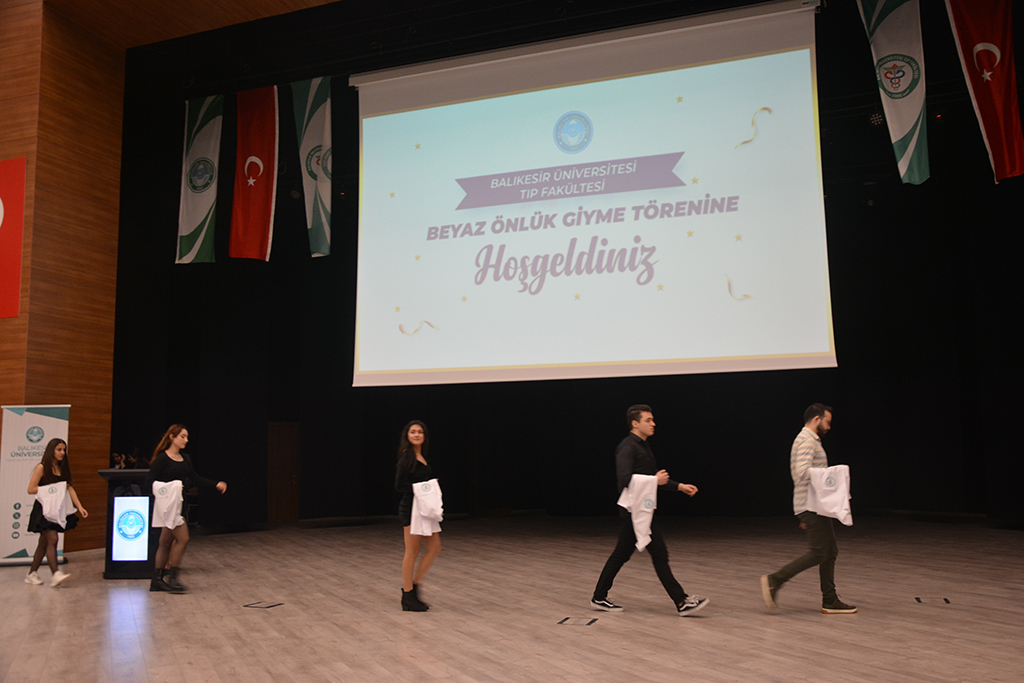 Fakültemiz Beyaz Önlük Giyme Töreninden Renkli Kareler 3