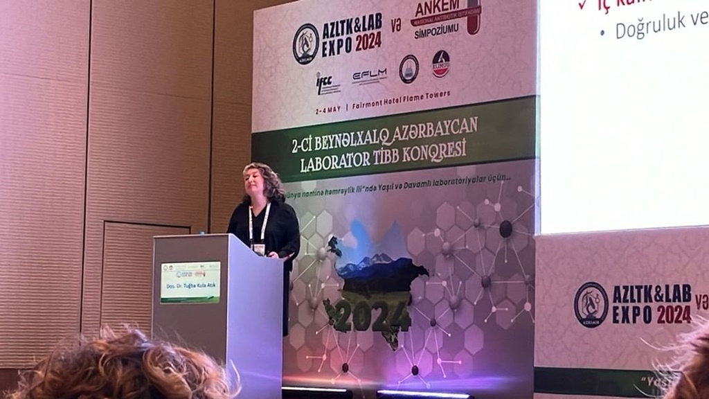 Fakültemiz Tıbbi Mikrobiyoloji Anabilim Dalı Öğretim Üyesi Doç.Dr. Tuğba Kula Atik, Azerbaycan Bakü’de düzenlenen 2-ci Beynəlxalq Azərbaycan Laborator Tibb Konqresi’nde Fakültemizi temsil etti. 2