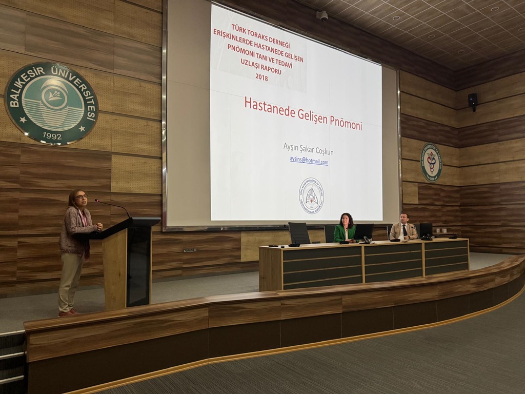 Fakültemizde Göğüs Hastalıkları Güz Sempozyumu Düzenlendi 9