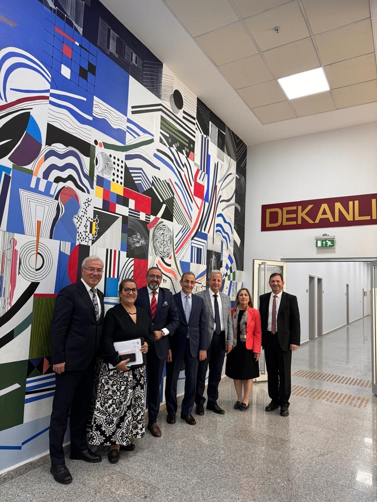 Fakültemiz Dekanı Prof. Dr. Volkan Yüksel Türkiye Tıp Fakülteleri Dekanlar Konseyi Yürütme Kuruluna seçildi