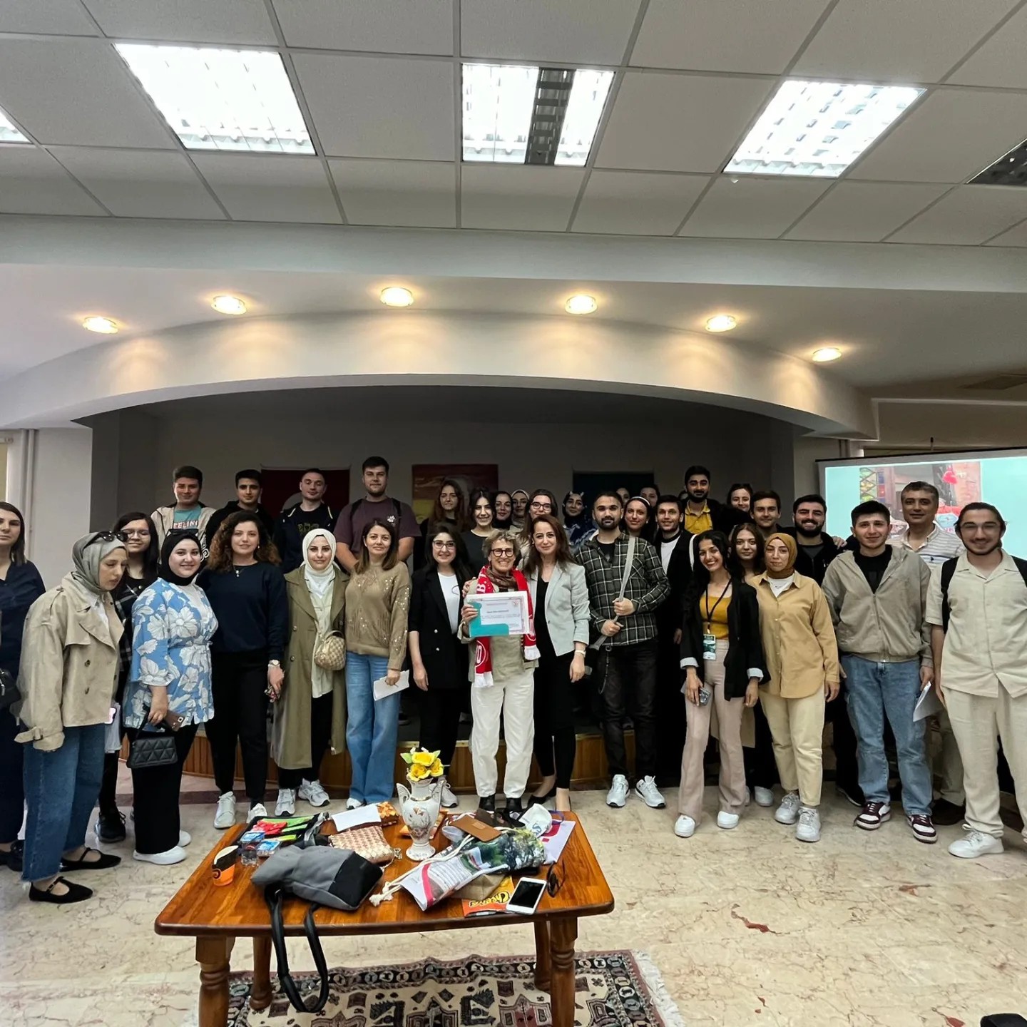 Fakültemizde "Sosyal Girişimcilik ve İnovasyon Örneği Çöp M(adam)" Semineri Yapıldı