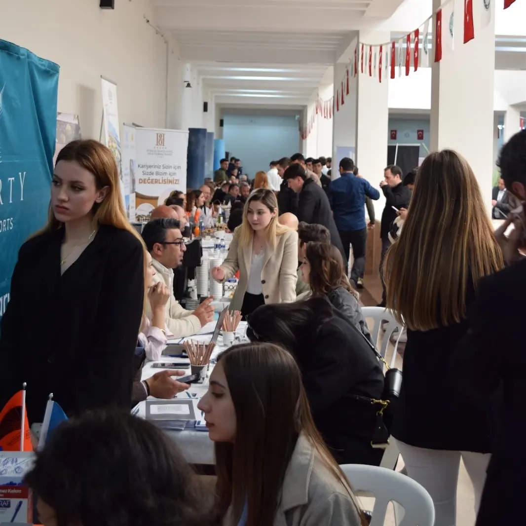 XV.İstihdam ve Kariyer Günleri Etkinliği Gerçekleştirildi 1