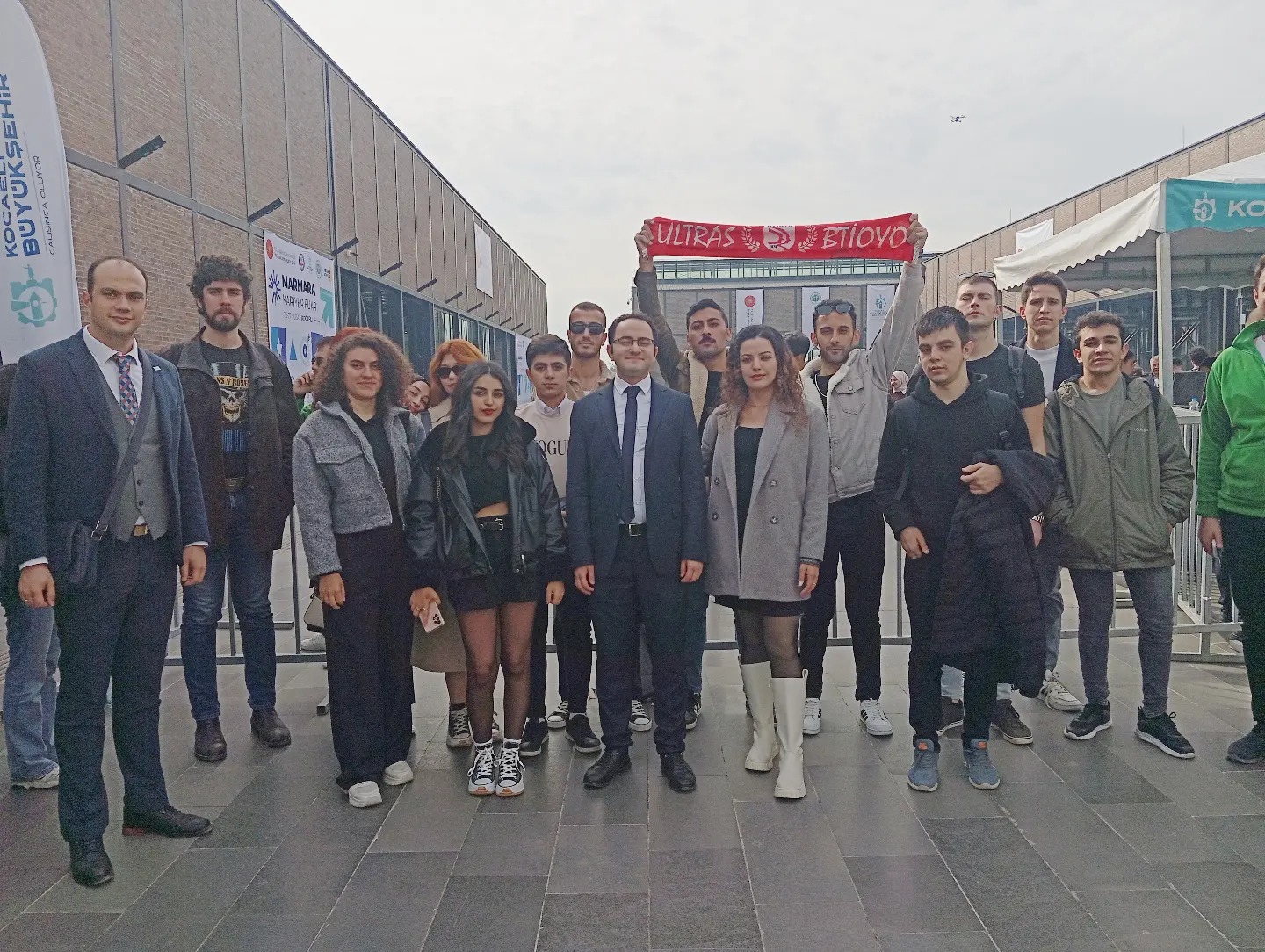 Balıkesir Üniversitesi Turizm Fakültesi Öğrencileri Marmara Kariyer Fuarı'na Katıldı