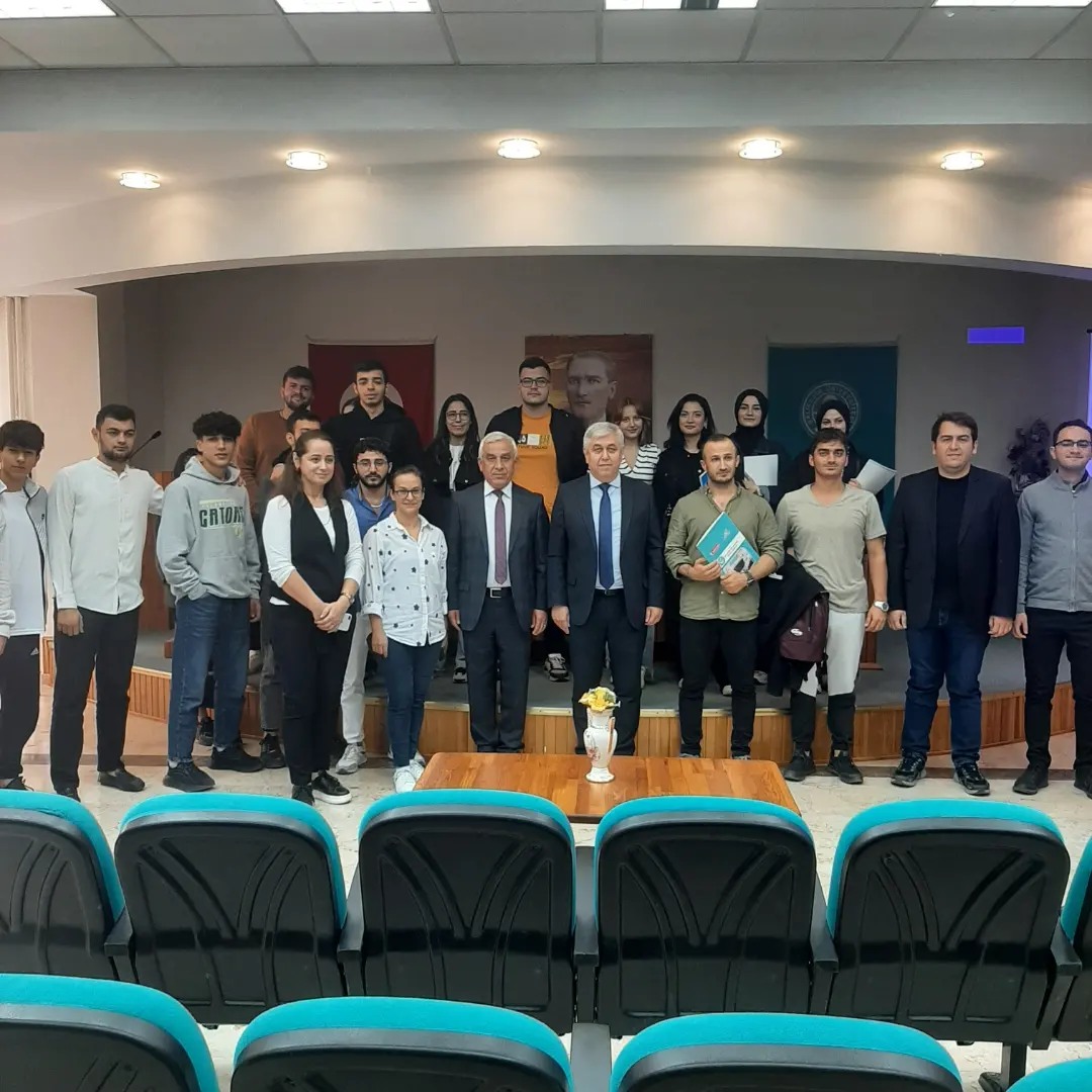 "Siber Suçlarla Mücadele Ve Güvenli İnternet Kullanımı" Eğitimi Yapıldı