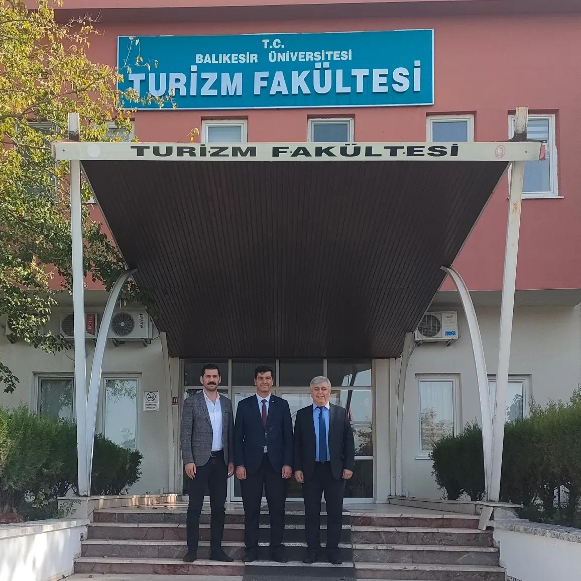 Balıkesir Öğretmenevi ve Akşam Sanat Okulu Müdürü Sn. Şabettin ARSLAN Fakültemizi Ziyaret Etti