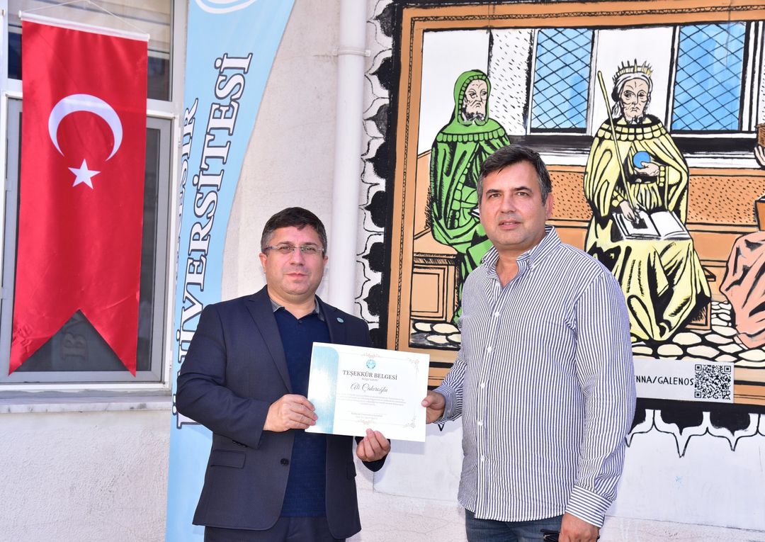 Balıkesir Üniversitesi Tıp Fakültesi Duvarları, Bilim ve Sanatın Buluşma Noktası Oldu 7