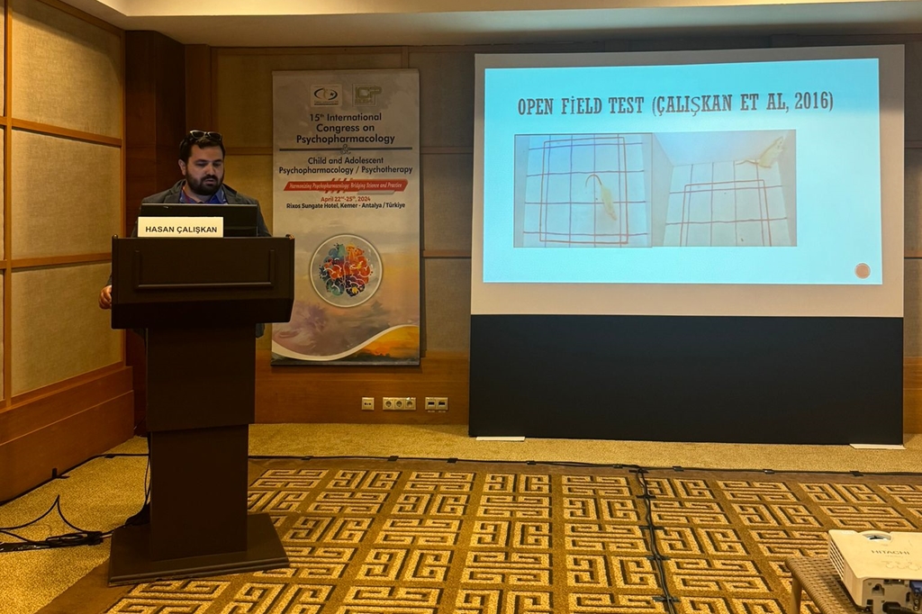 Fakültemiz Öğretim Üyesi Dr. Öğr. Üyesi Hasan Çalışkan 15th International Congress on Psychopharmacology & Child  Uluslararası Kongresinde Fakültemizi temsil etti. 2
