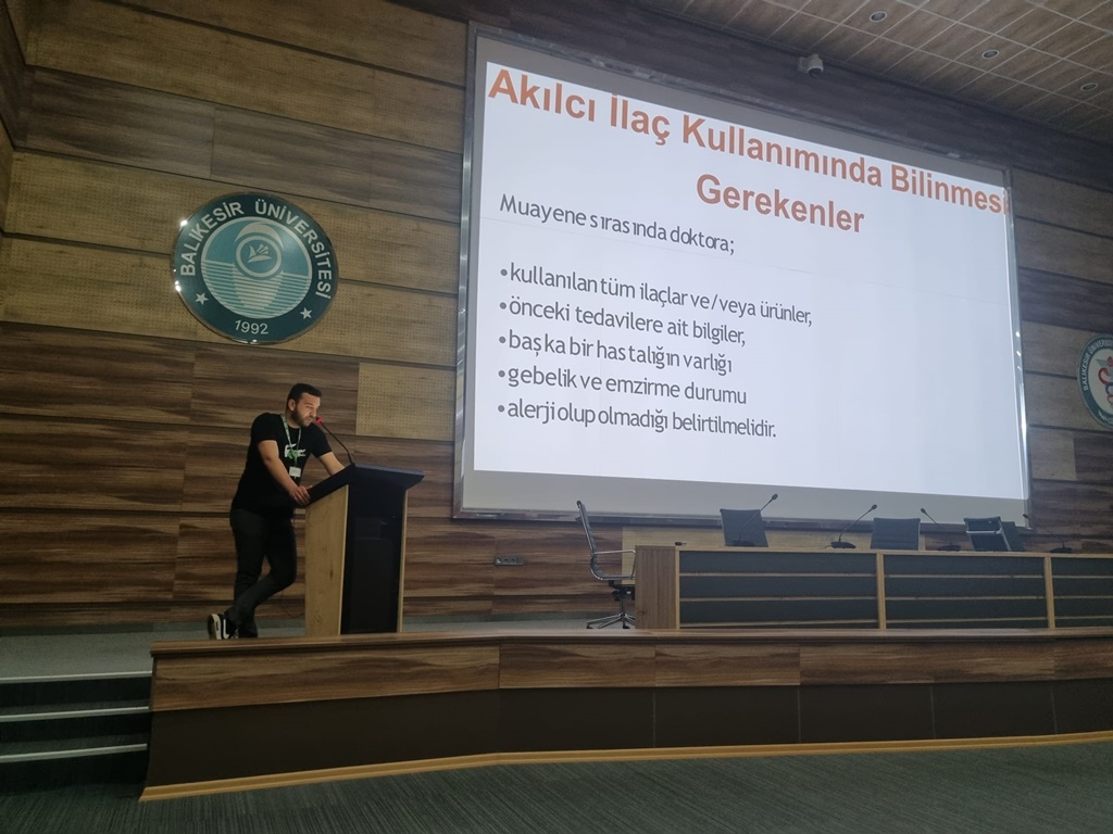 Fakültemiz Personeli ve Öğrencilerine Akılcı İlaç Kullanımı Eğitimi verildi 3