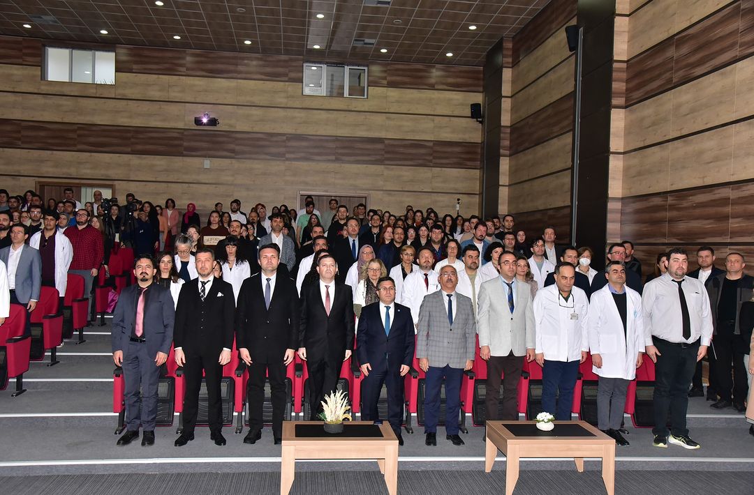 Fakültemizde 14 Mart Tıp Bayramı Programı Gerçekleştirildi 3
