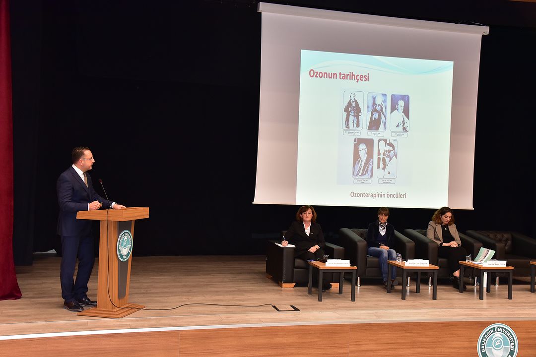 Üniversitemizde Geleneksel ve Tamamlayıcı Tıp Uygulamaları Paneli Düzenlendi 5
