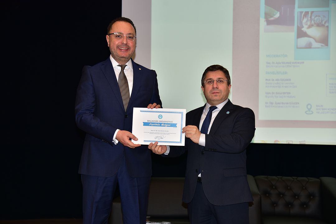 Üniversitemizde Geleneksel ve Tamamlayıcı Tıp Uygulamaları Paneli Düzenlendi 9