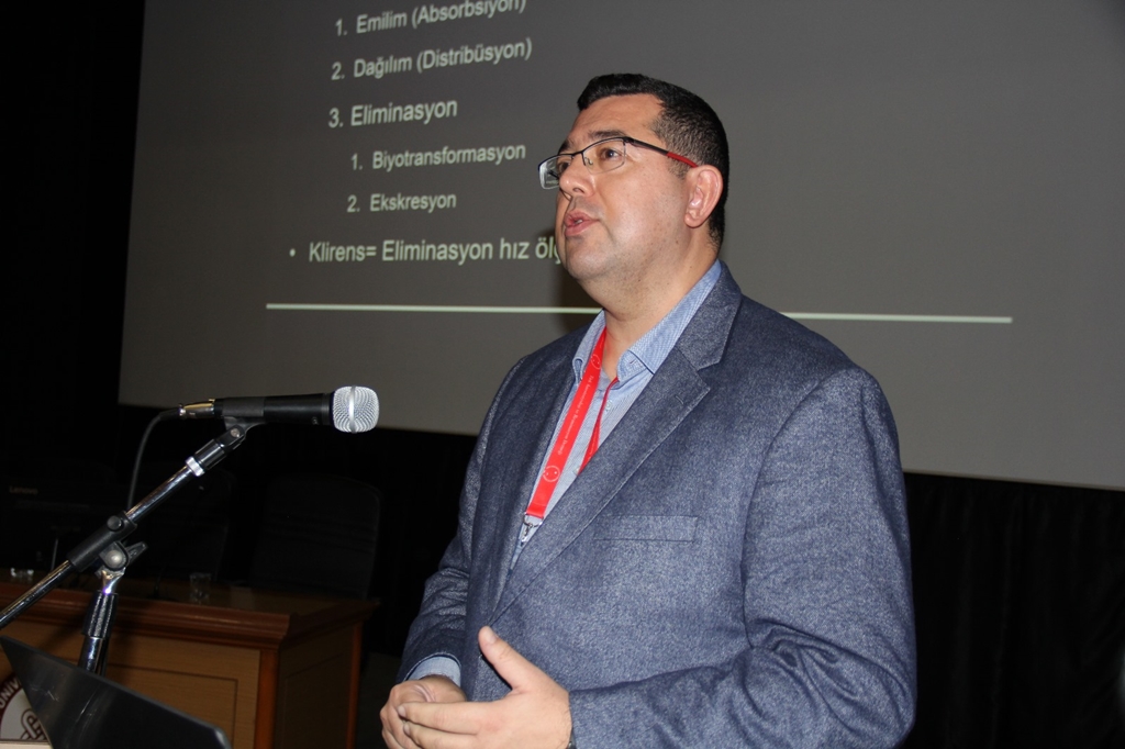 Fakültemiz Öğretim Üyeleri Prof. Dr. Özlem Sağır ile Dr. Öğr. Üyesi Fatih Ugün, 27. TARD Farkındalık Toplantısı Uygulamalı Düşük Akım Anestezi Kursu’nda eğitimci olarak Fakültemizi gururla temsil etti 3