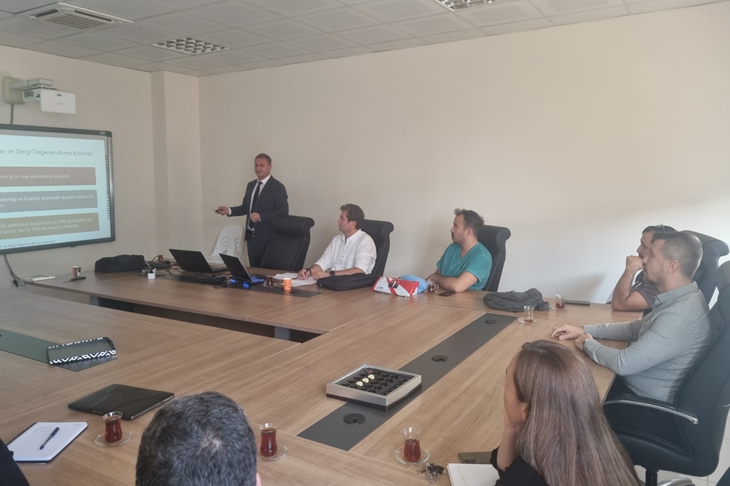 Balıkesir Medical Journal Dergisi Bilim Kurulu Üyeleri toplantısı Dekanlık Toplantı Salonunda gerçekleştirildi
