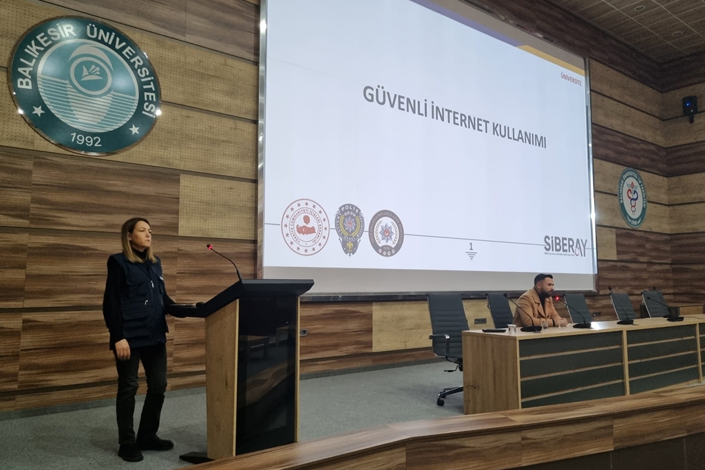 Balıkesir İl Emniyet Müdürlüğü Narkotik Suçlarla Mücadele ile Siber Suçlarla Mücadele Şube Müdürlüğü tarafından Fakültemiz Öğrencilerine yönelik bilgilendirme semineri verildi 2