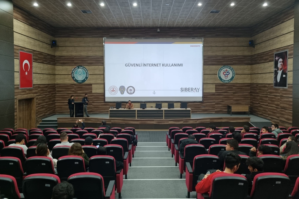 Balıkesir İl Emniyet Müdürlüğü Narkotik Suçlarla Mücadele ile Siber Suçlarla Mücadele Şube Müdürlüğü tarafından Fakültemiz Öğrencilerine yönelik bilgilendirme semineri verildi
