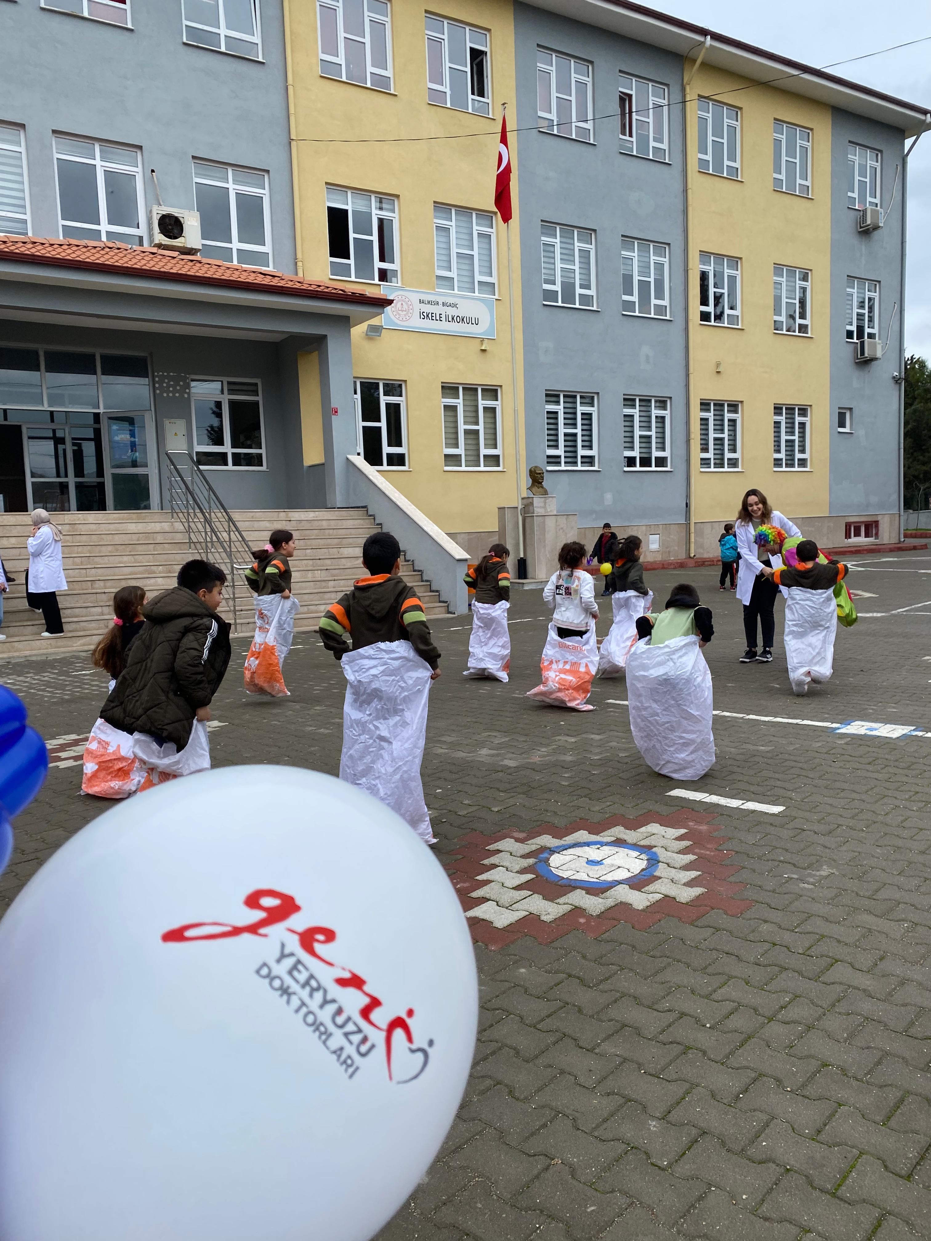 Genç Yeryüzü Doktorları Topluluğu Köy Okulu Etkinliği 1
