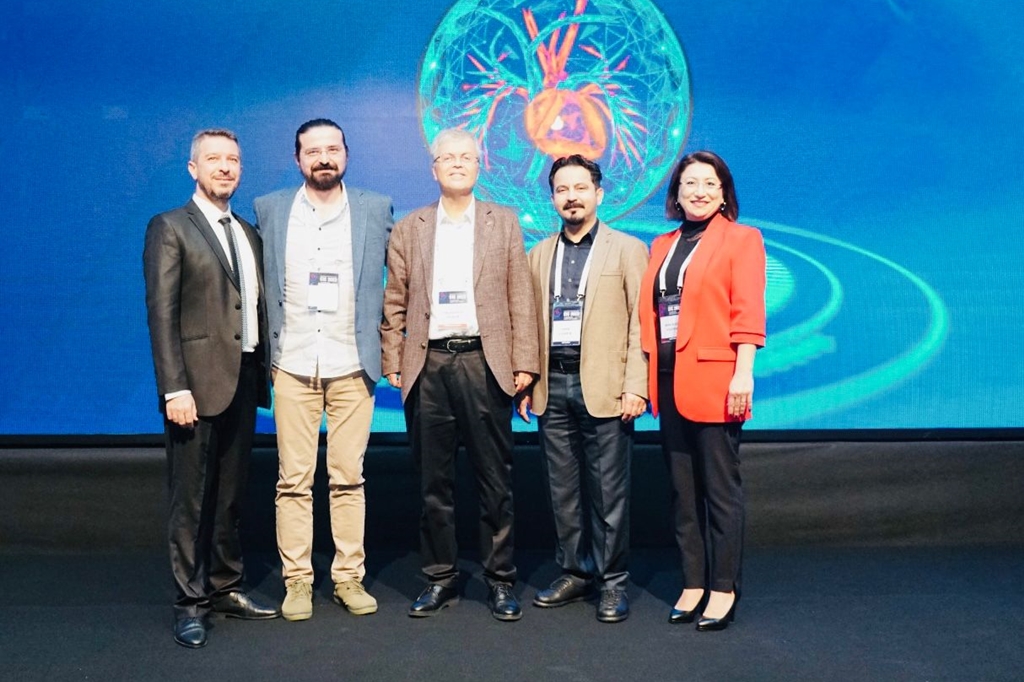 Kardiyoloji Anabilim Dalı Öğretim Üyeleri Uluslararası katılımlı “Cardiovascular Interventional Course” isimli kongrede Fakültemizi temsil etti