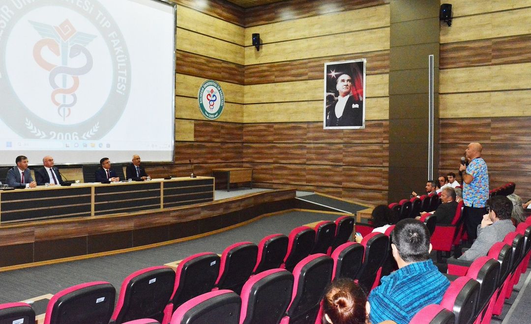 Rektörümüz Prof. Dr. Yücel Oğurlu, Fakültemiz Akademik Kurul Toplantısına Katıldı 5