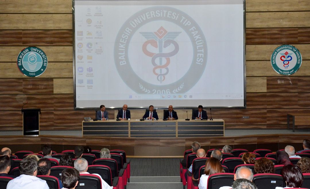 Rektörümüz Prof. Dr. Yücel Oğurlu, Fakültemiz Akademik Kurul Toplantısına Katıldı