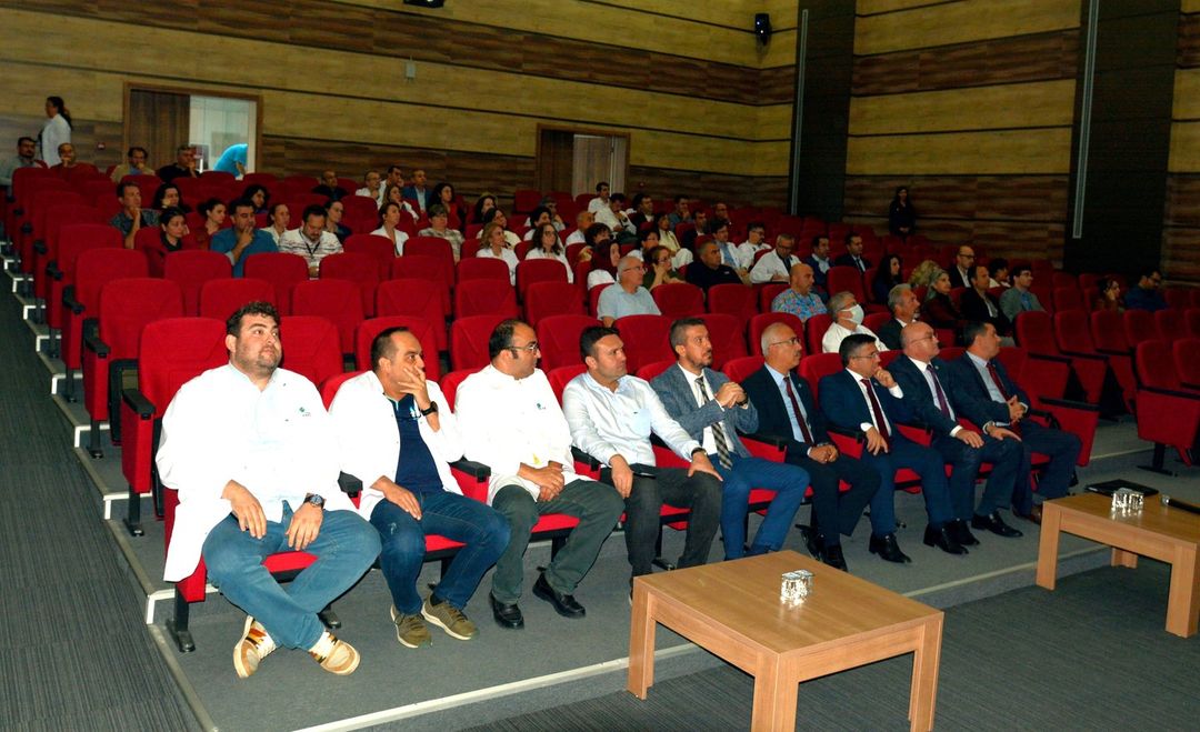 Rektörümüz Prof. Dr. Yücel Oğurlu, Fakültemiz Akademik Kurul Toplantısına Katıldı 3