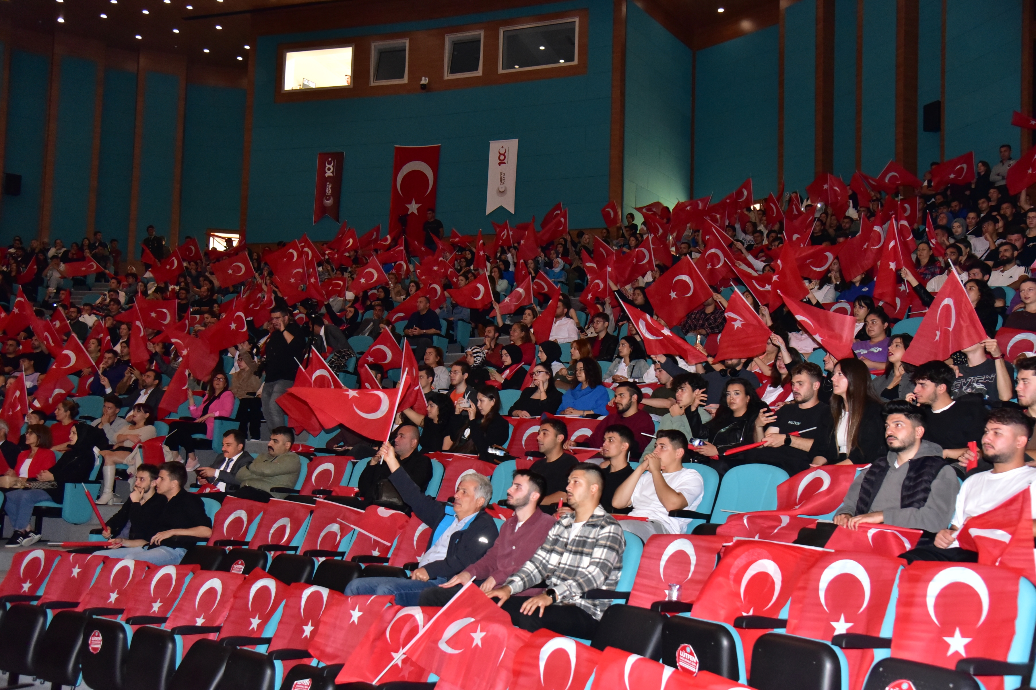 Balıkesir Üniversitesinde, Cumhuriyetimizin 100. Yılı Coşkusu 10