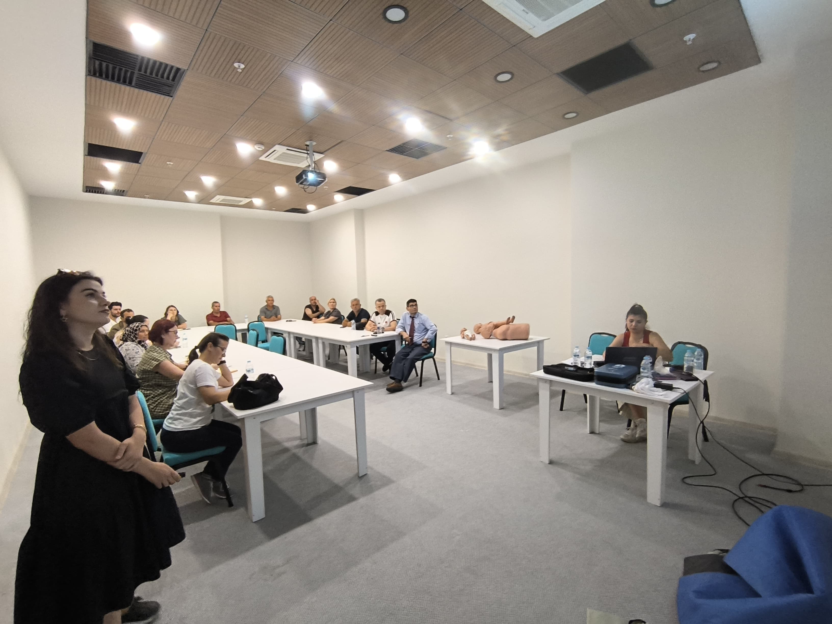Üniversitemiz Bünyesindeki İlkyardım Ekiplerinin Eğitimi