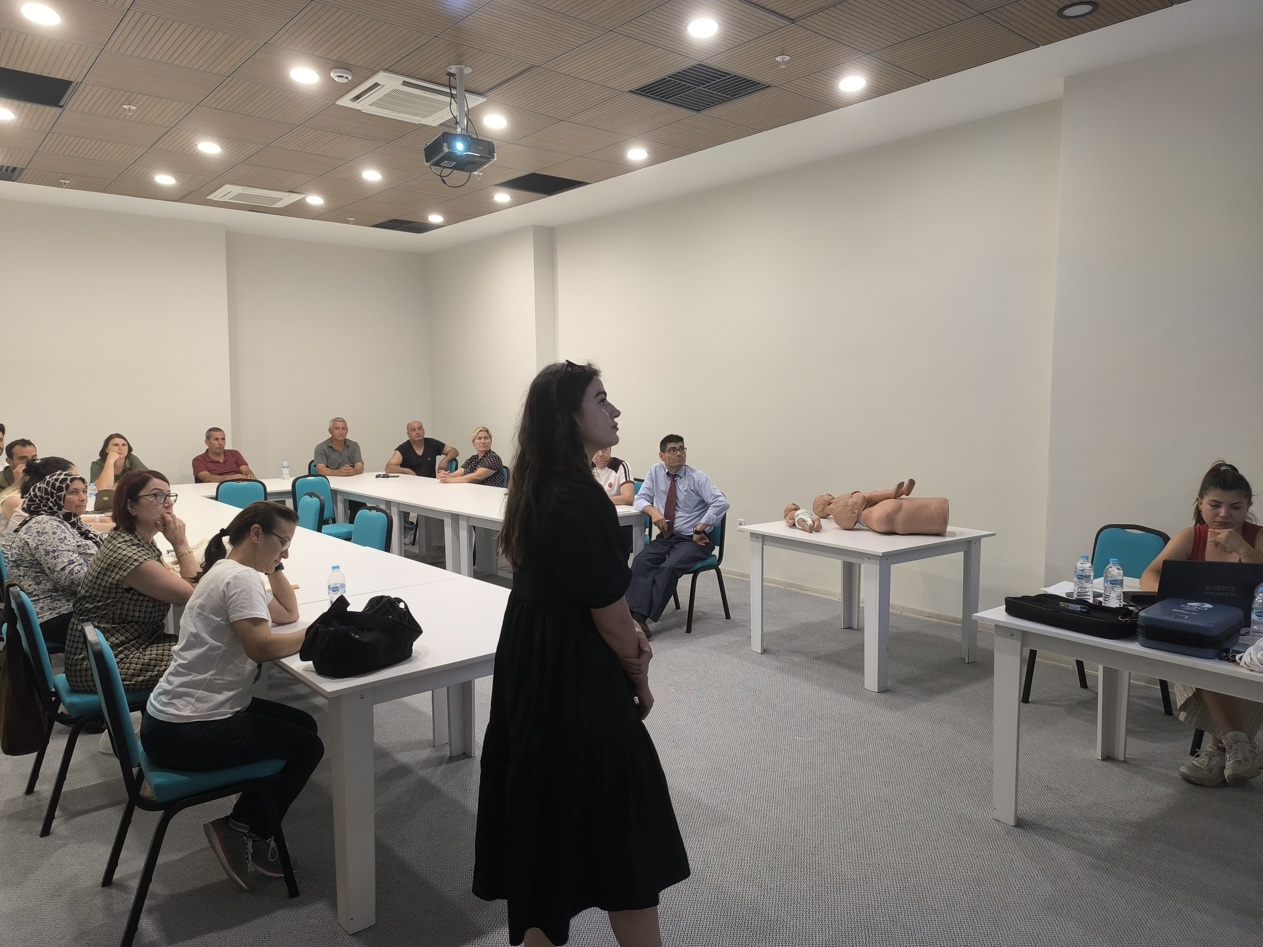 Üniversitemiz Bünyesindeki İlkyardım Ekiplerinin Eğitimi 3