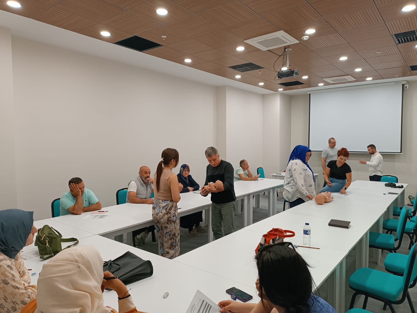 Üniversitemiz Bünyesindeki İlkyardım Ekiplerinin Eğitimi 1