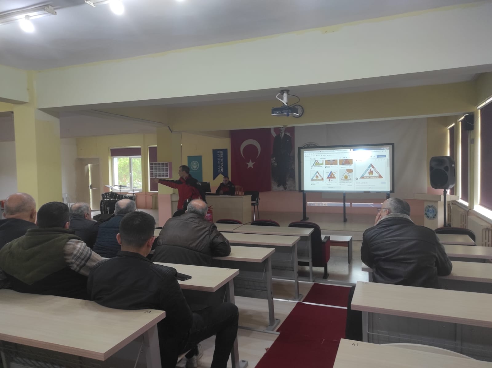 Üniversitemiz Bünyesindeki Söndürme Ekiplerinin Eğitimi (Körfez Bölgesi) 4