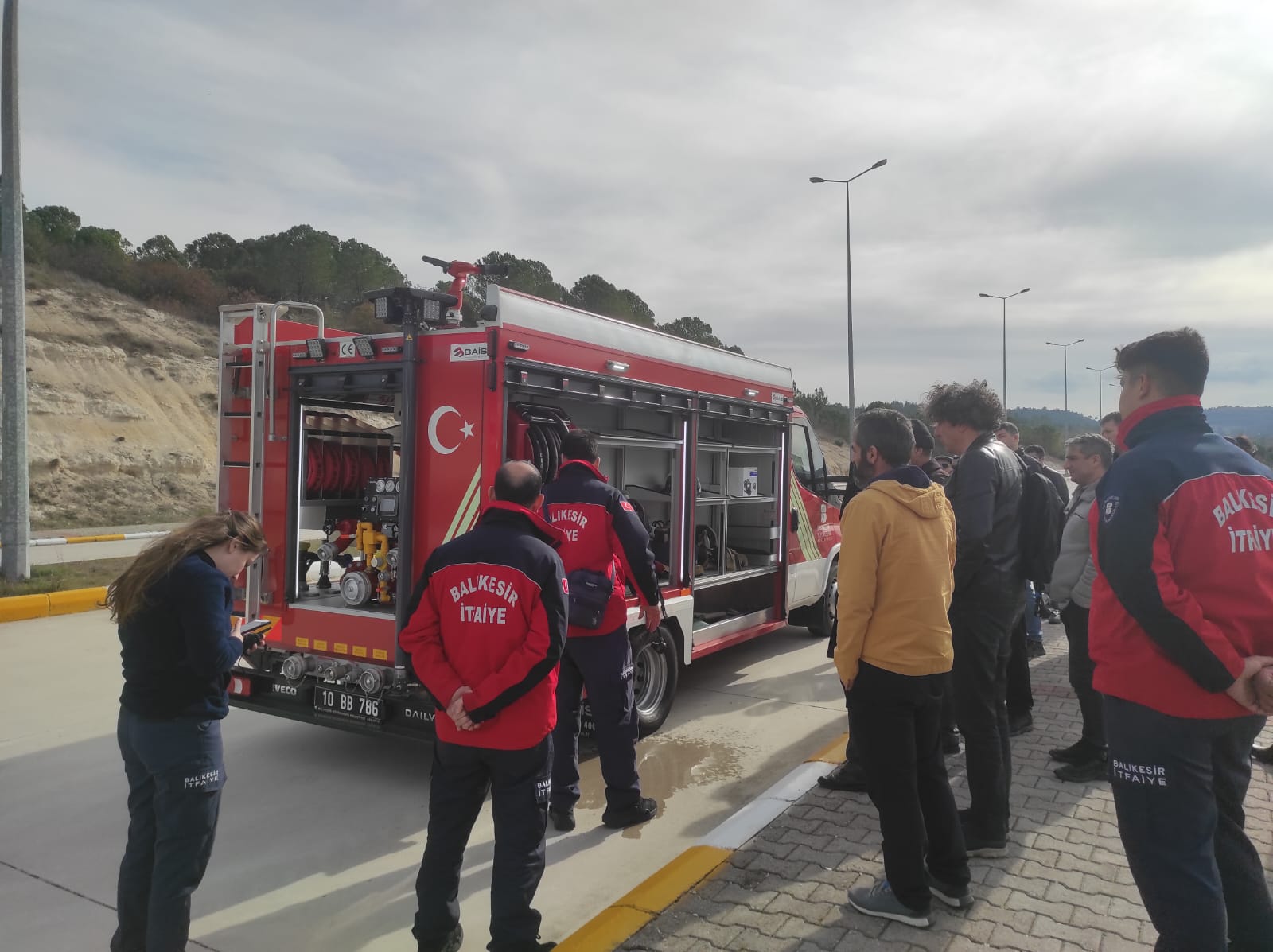 Üniversitemiz Bünyesindeki Söndürme Ekiplerinin Eğitimi 7